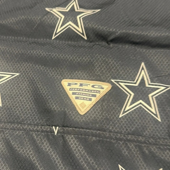 Columbia Men's Dallas Cowboys PFG Super Slack Tide Shirt - Picture 3 of 7